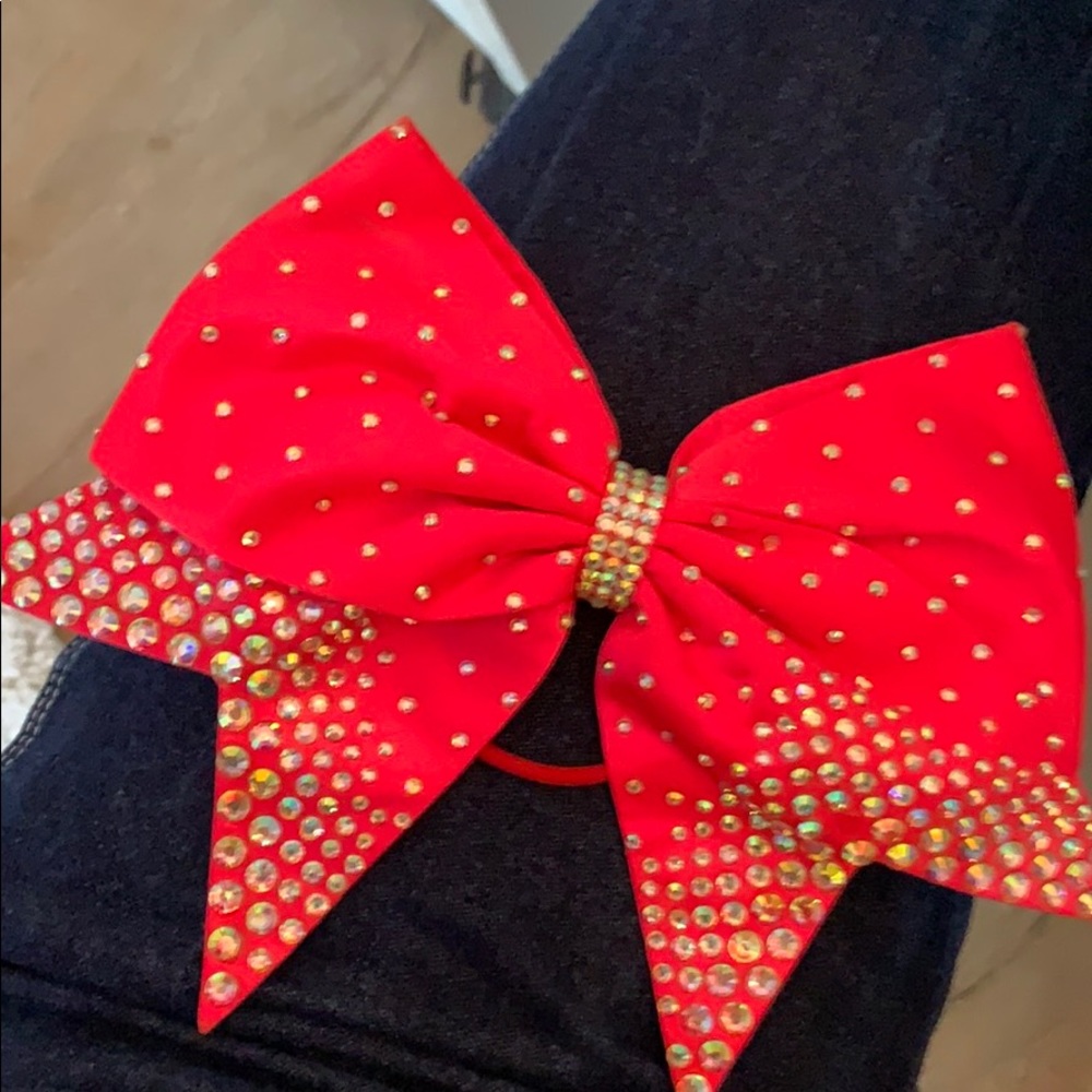 A pink bows of london cheer bow